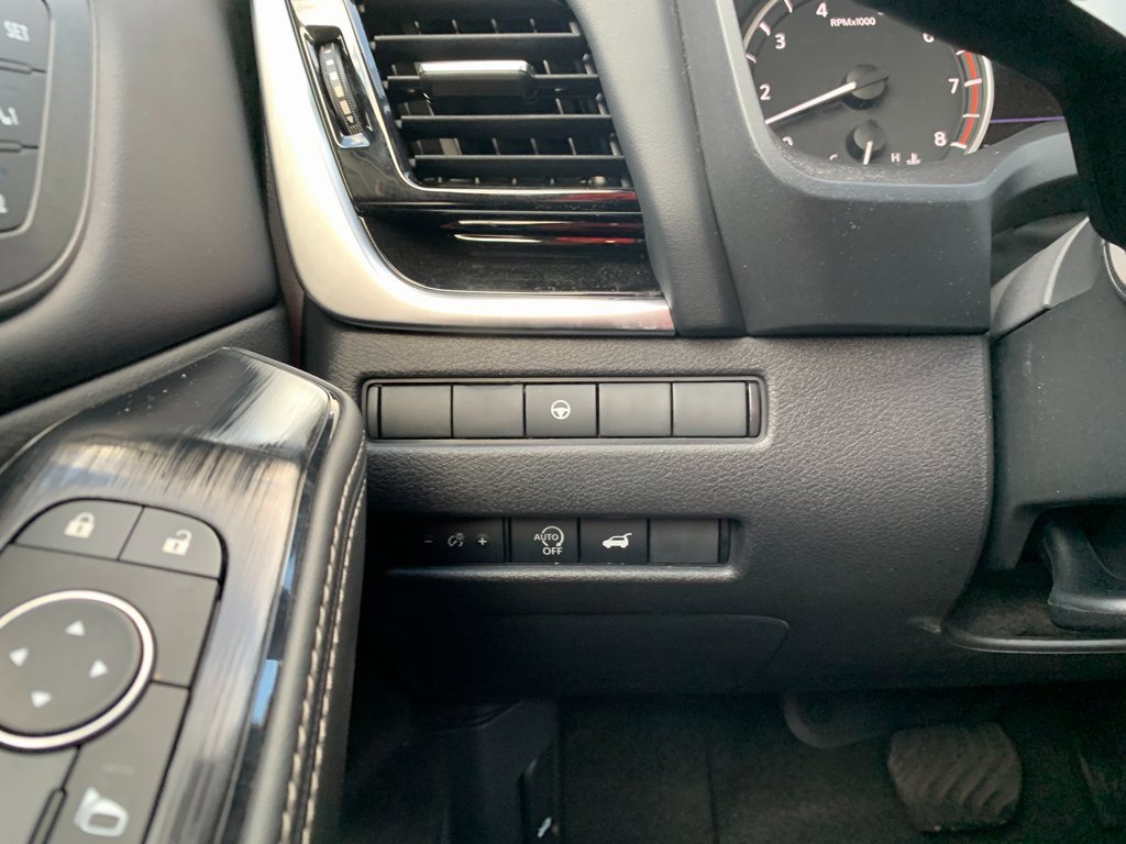 Used 2023 Nissan Rogue SL w/ SL Premium Package image 21