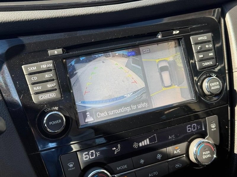 Used 2017 Nissan Rogue SV AWD/4WD image 25