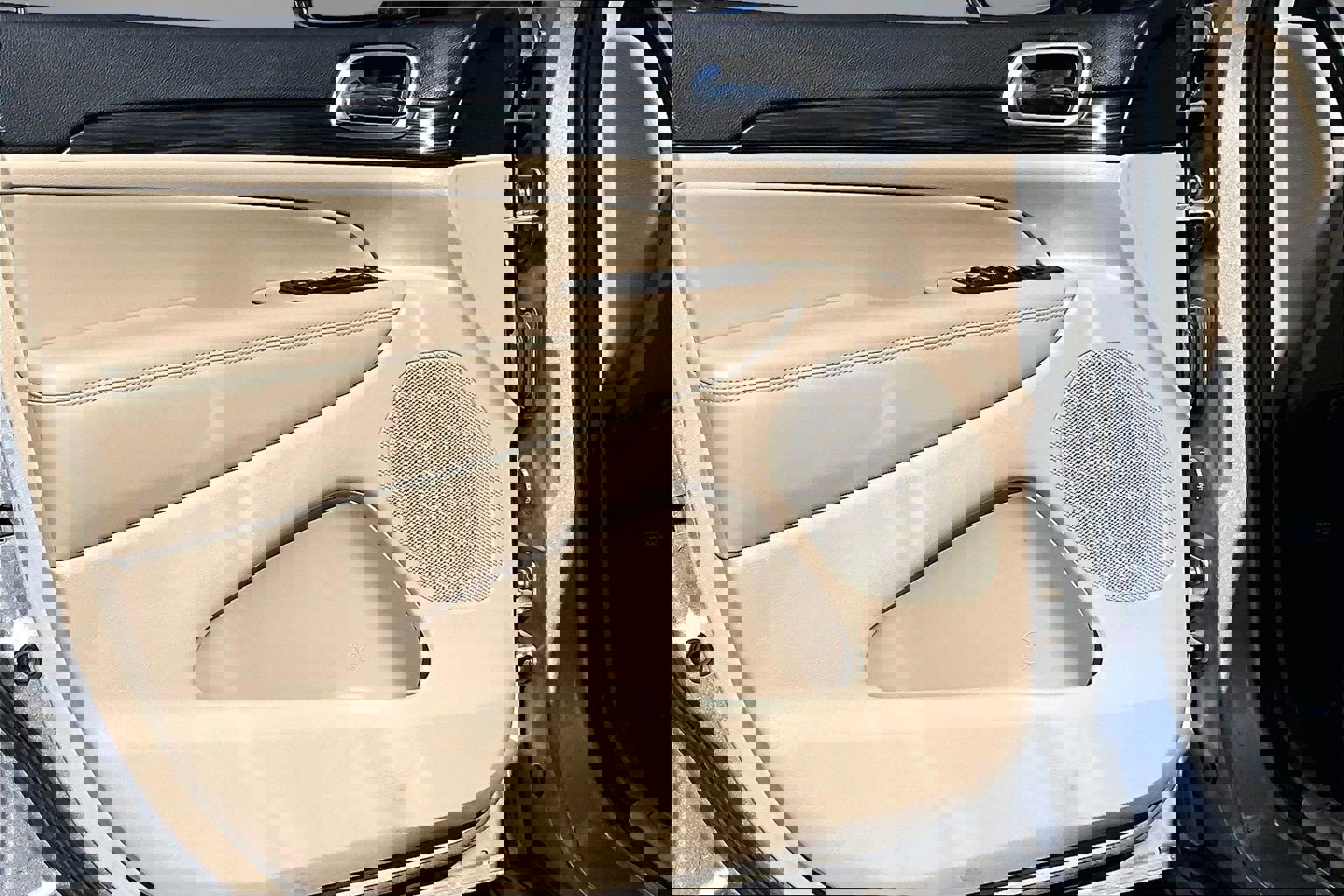 Used 2021 Jeep Grand Cherokee Laredo image 20