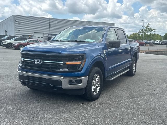Used 2025 Ford F150 XLT w/ Equipment Group 301A Standard AWD/4WD image 9