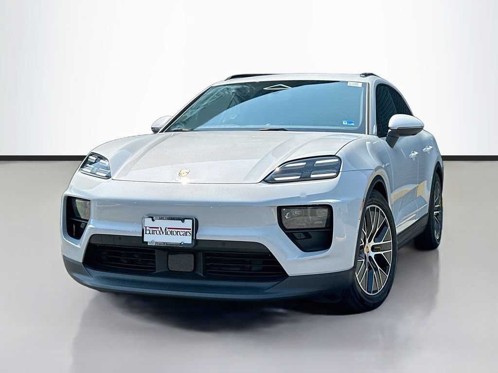 New 2026 Porsche Macan 4 Electric AWD/4WD image 1