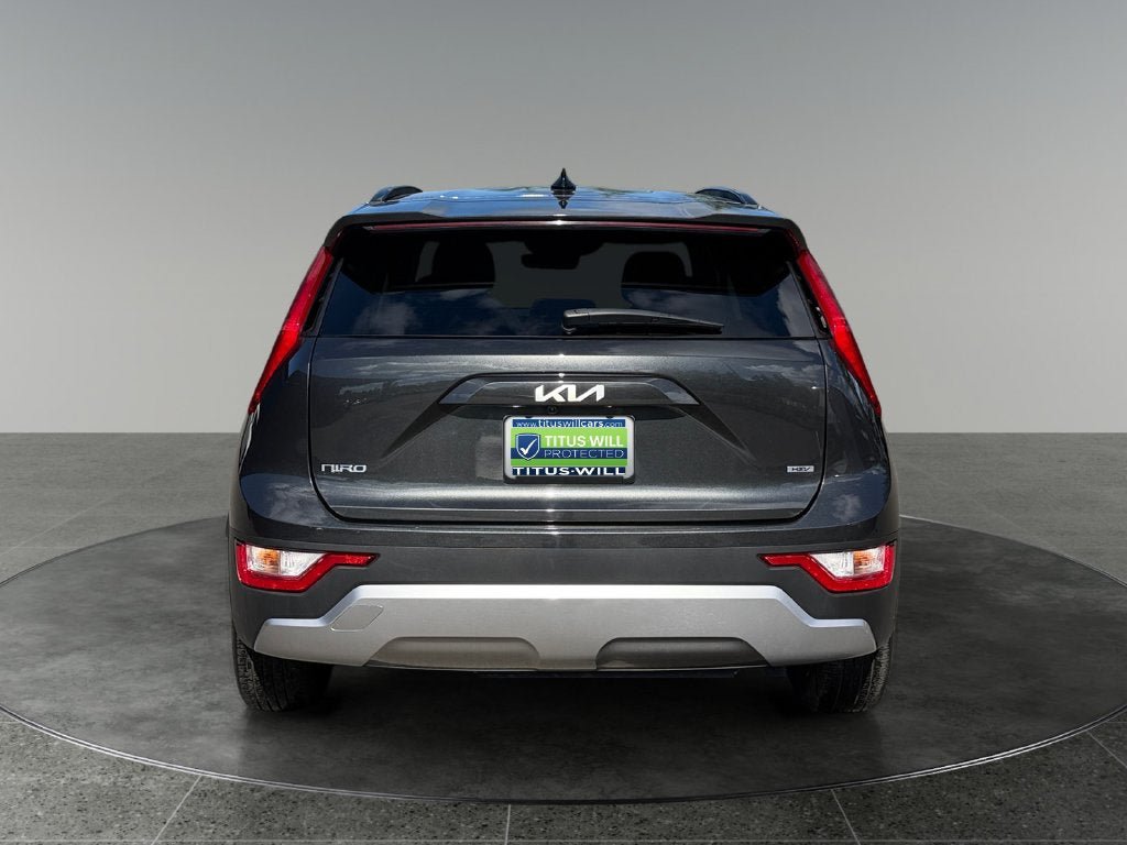 Used 2025 Kia Niro LX FWD image 9