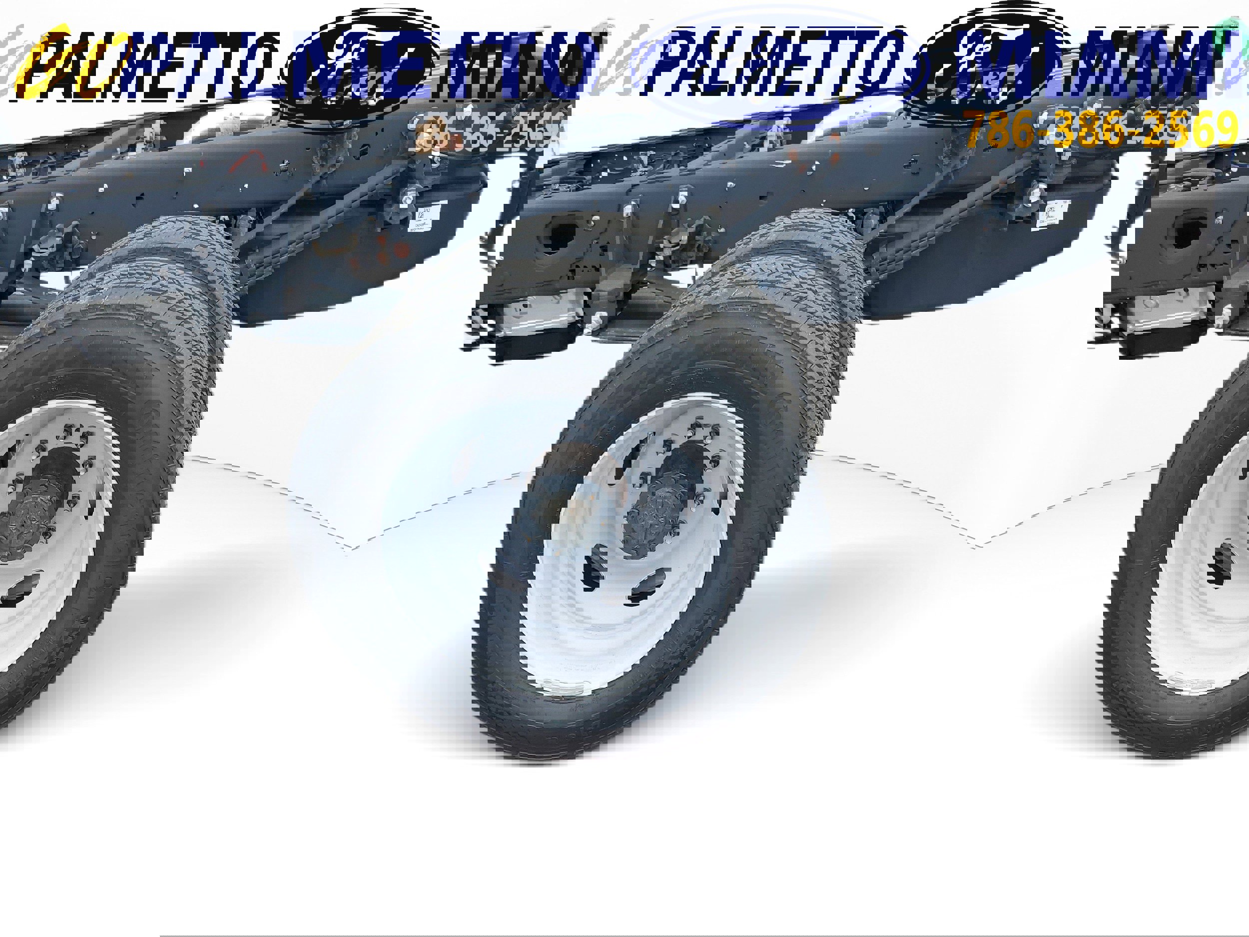 New 2024 Ford F350 XL w/ XL Chrome Package image 5