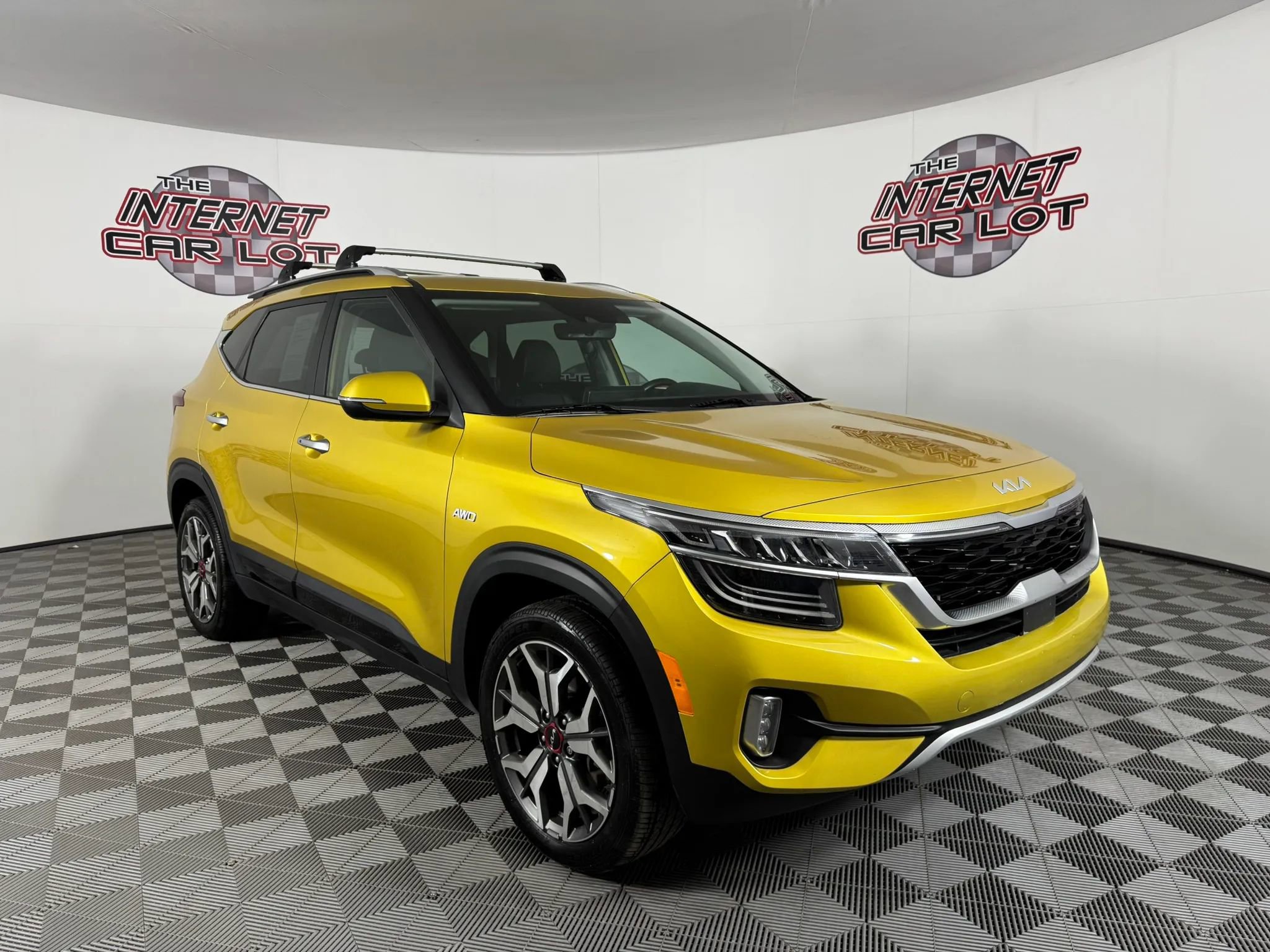 Used 2023 Kia Seltos SX w/ SX Sunroof Package AWD/4WD image 9