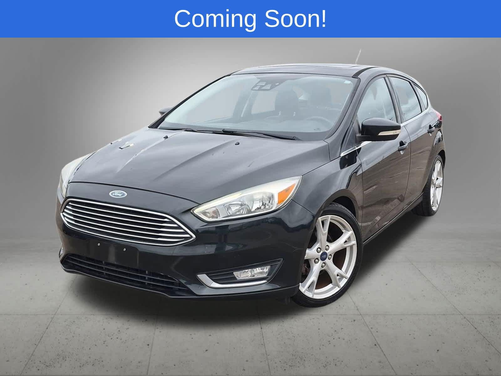 Used 2015 Ford Focus Titanium w/ Titanium Technology Package FWD image 1