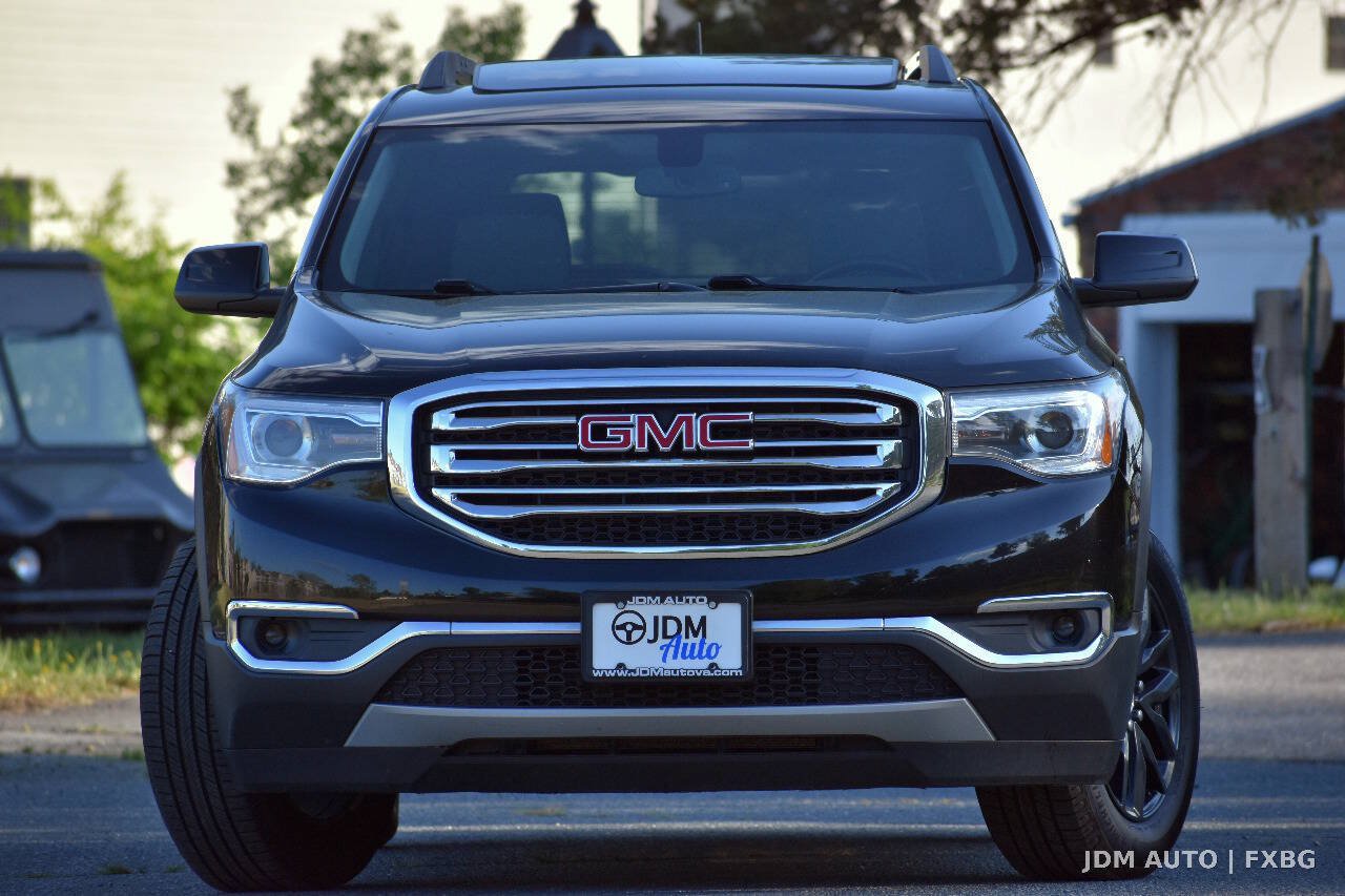 Used 2018 GMC Acadia SLT w/ LPO, Floor Liner Package AWD/4WD image 3
