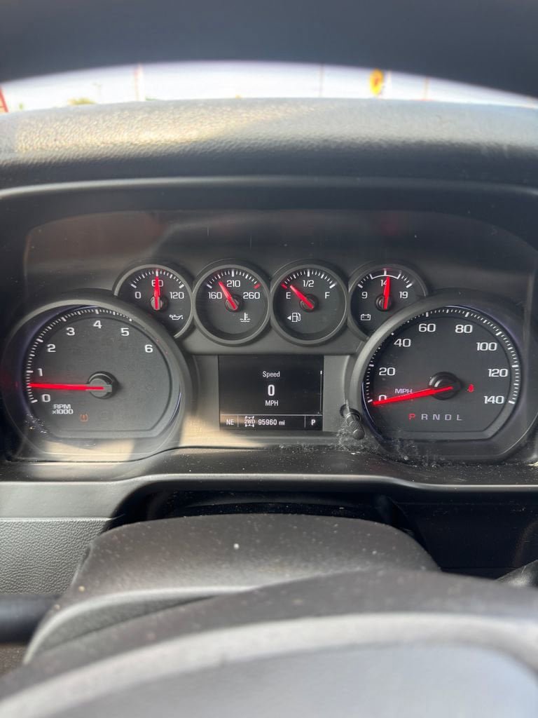 Used 2021 Chevrolet Silverado 1500 Custom Trail Boss AWD/4WD image 19