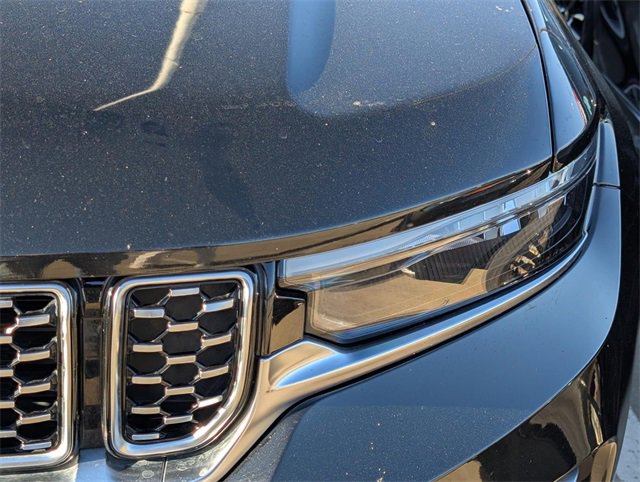 Used 2023 Jeep Grand Cherokee Summit w/ Luxury Tech Group V image 2