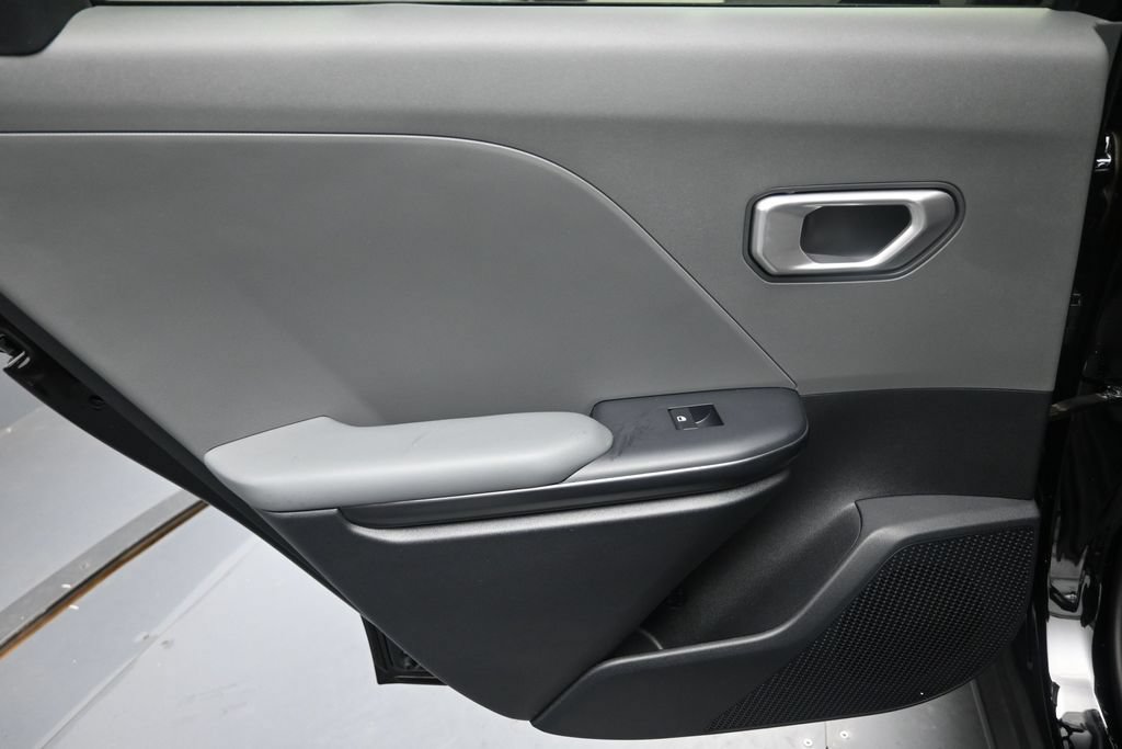 Used 2025 Kia K4 FWD image 21