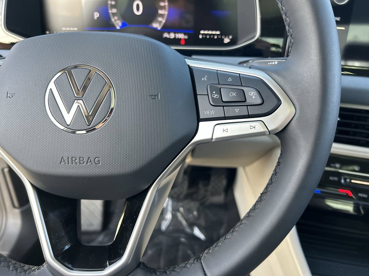 New 2026 Volkswagen Jetta SE FWD image 20