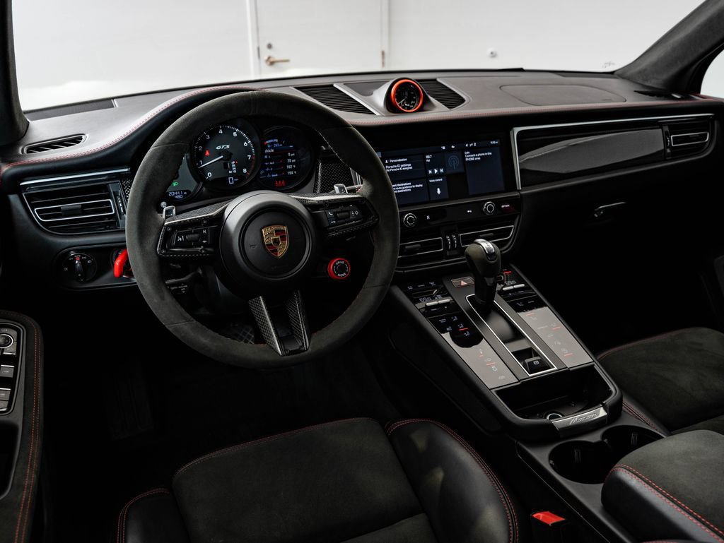 Certified 2024 Porsche Macan GTS AWD/4WD image 4