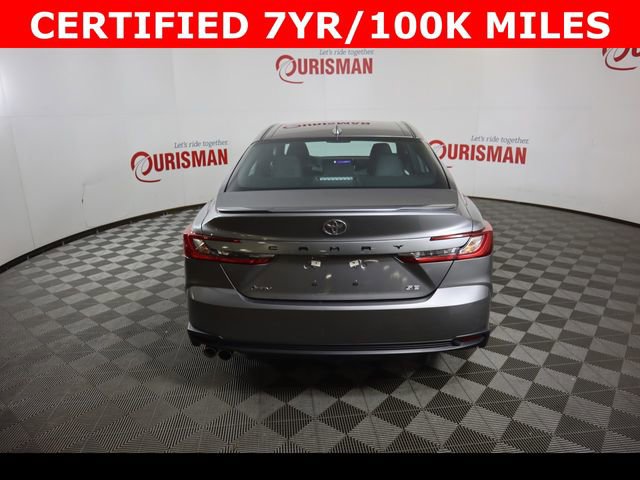Used 2025 Toyota Camry SE FWD image 8