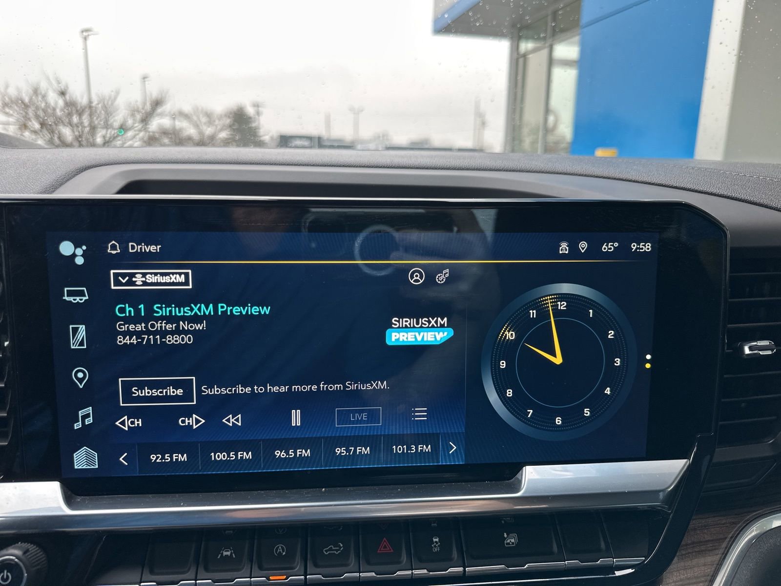 Used 2023 Chevrolet Silverado 1500 LT image 23