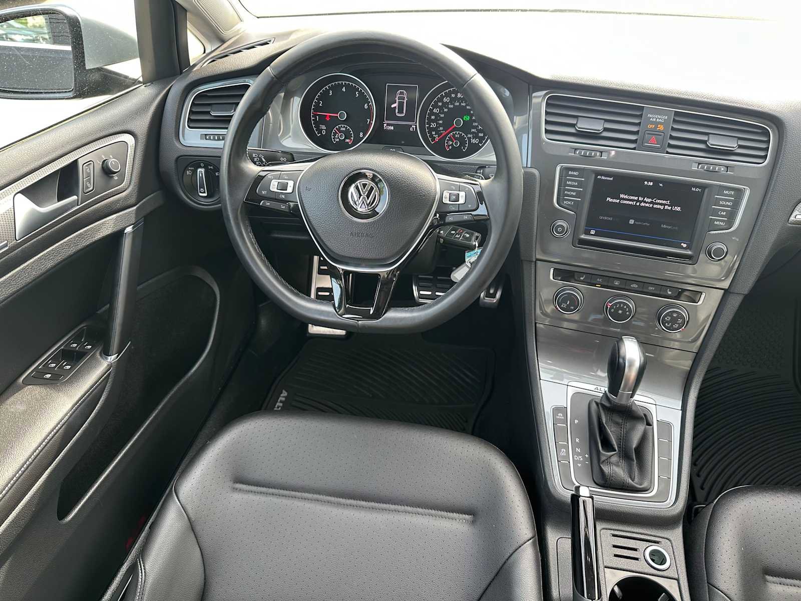 Used 2017 Volkswagen Golf Alltrack S AWD/4WD image 17