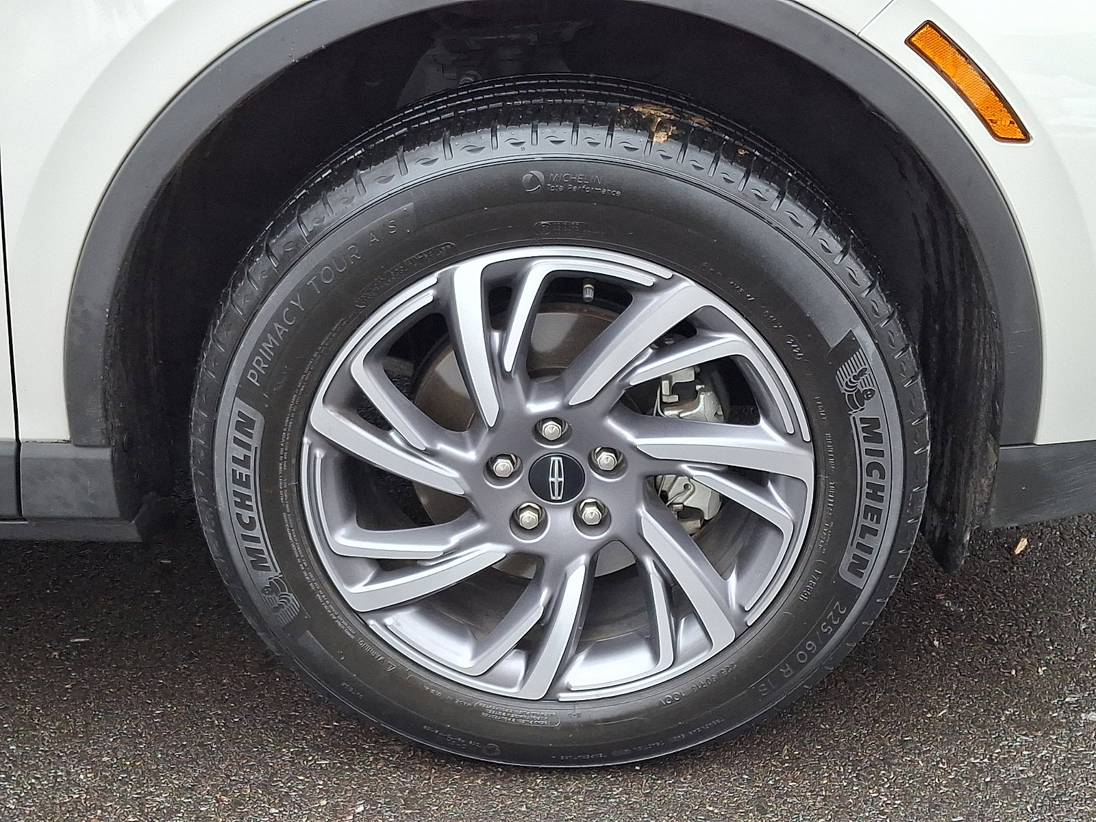 Used 2024 Lincoln Corsair AWD w/ Equipment Group 101A image 8