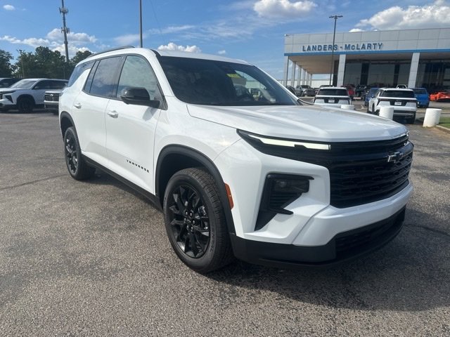 New 2026 Chevrolet Traverse LT w/ Midnight/Sport Edition
