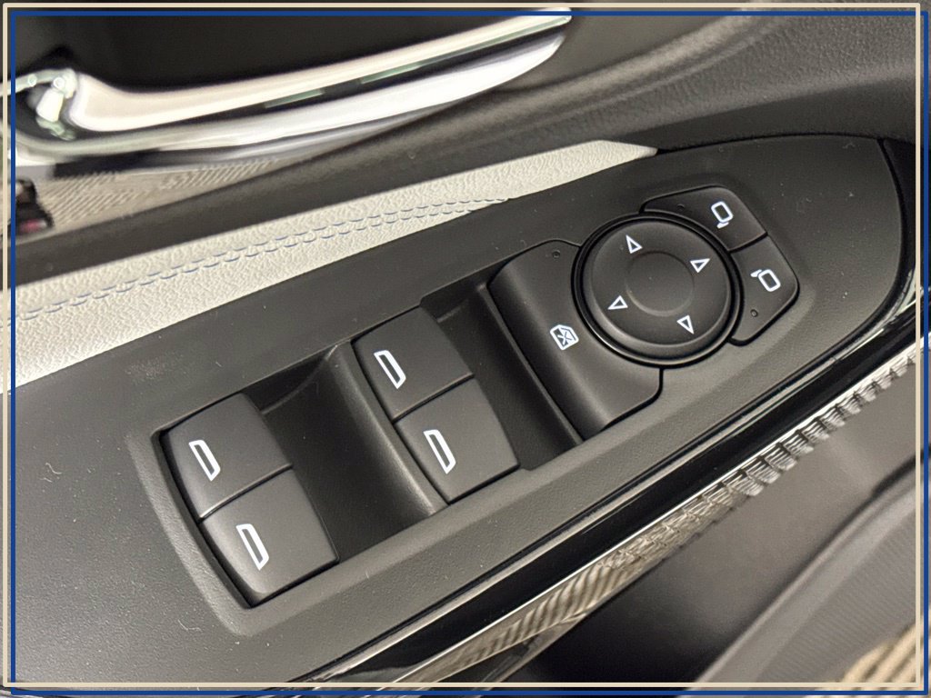 New 2026 Chevrolet Trax LT w/ LT Convenience Package FWD image 27