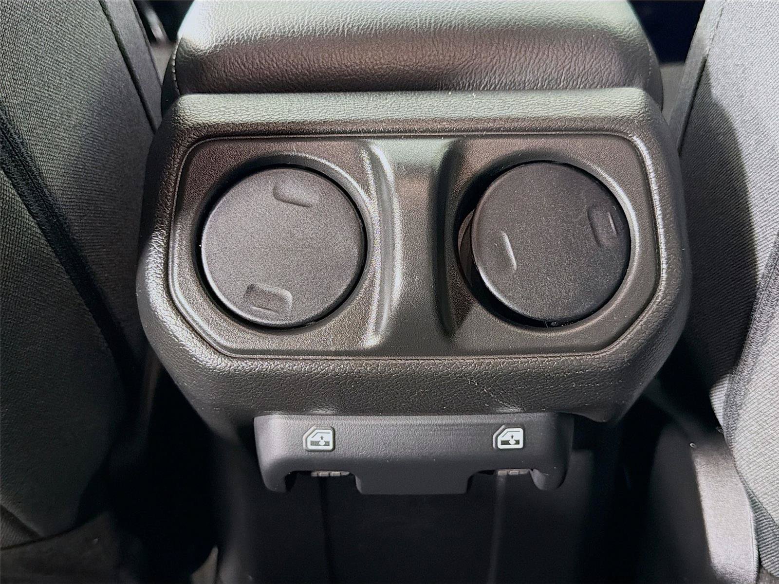 Used 2025 Jeep Gladiator Sport AWD/4WD image 28