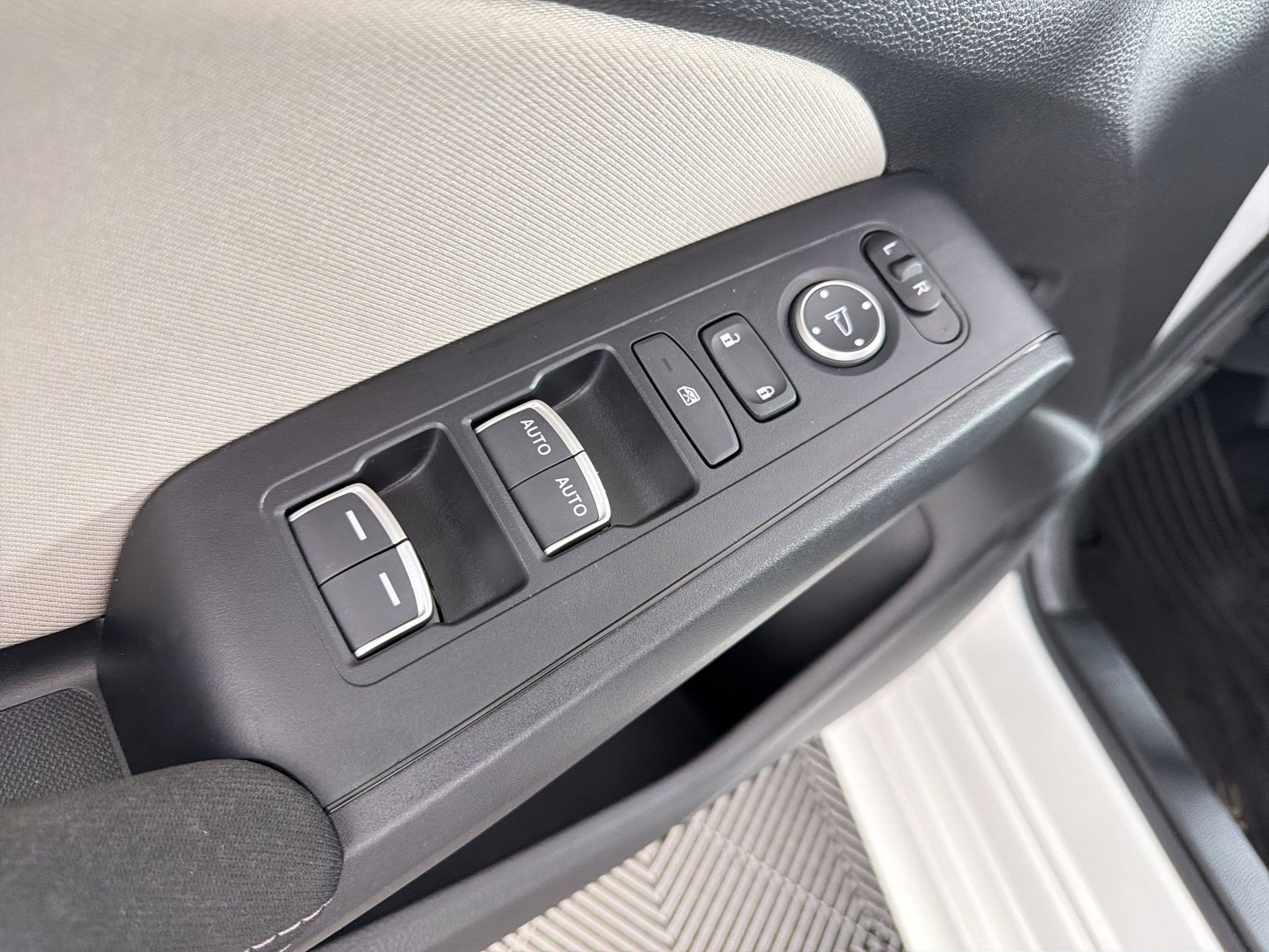 Used 2024 Honda Civic EX image 12
