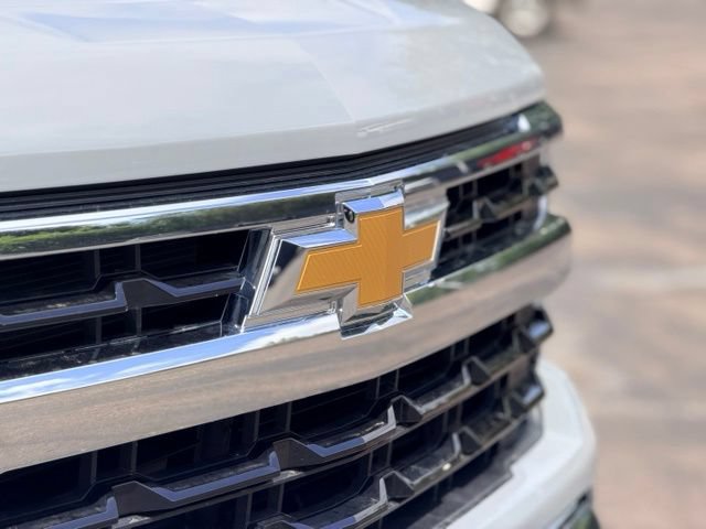 Used 2024 Chevrolet Silverado 1500 LT AWD/4WD image 30