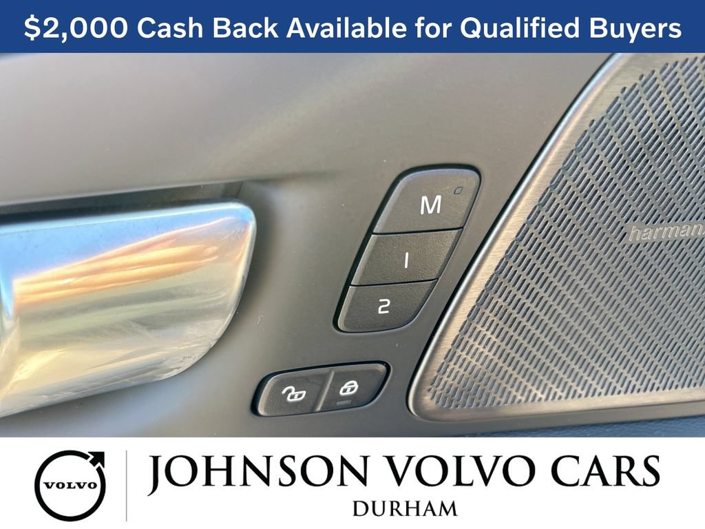 New 2026 Volvo XC60 T8 Plus w/ Climate Package AWD/4WD image 15