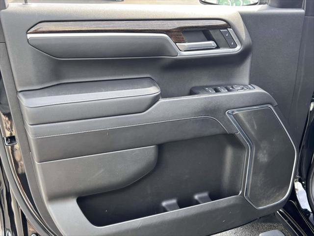 Used 2022 GMC Sierra 1500 Elevation w/ LPO, Elevation Black Package image 18