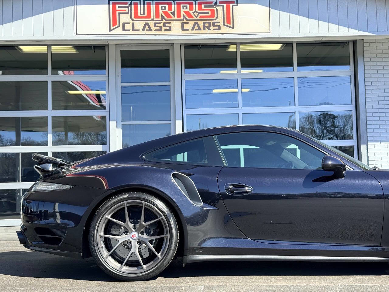 Used 2015 Porsche 911 Turbo S image 10