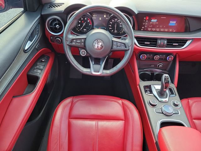Used 2021 Alfa Romeo Stelvio Ti w/ Nero Edizione AWD/4WD image 15