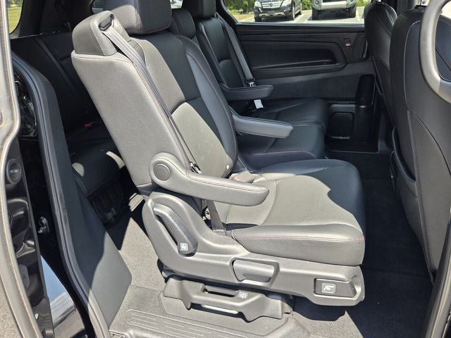Used 2023 Honda Odyssey Sport image 17