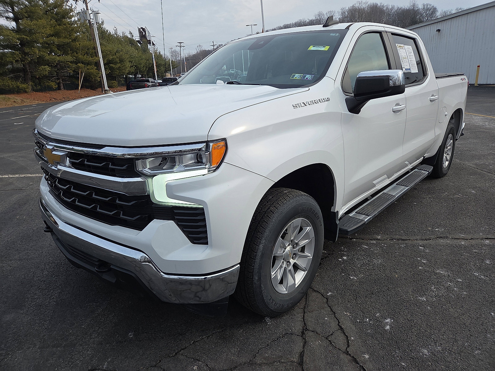 Used 2022 Chevrolet Silverado 1500 LT image 7
