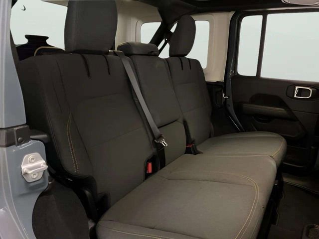 Used 2025 Jeep Wrangler Unlimited Sahara w/ Safety Group AWD/4WD image 85