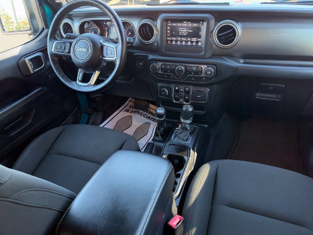 Used 2019 Jeep Wrangler Unlimited Sahara w/ LED Lighting Group AWD/4WD image 12