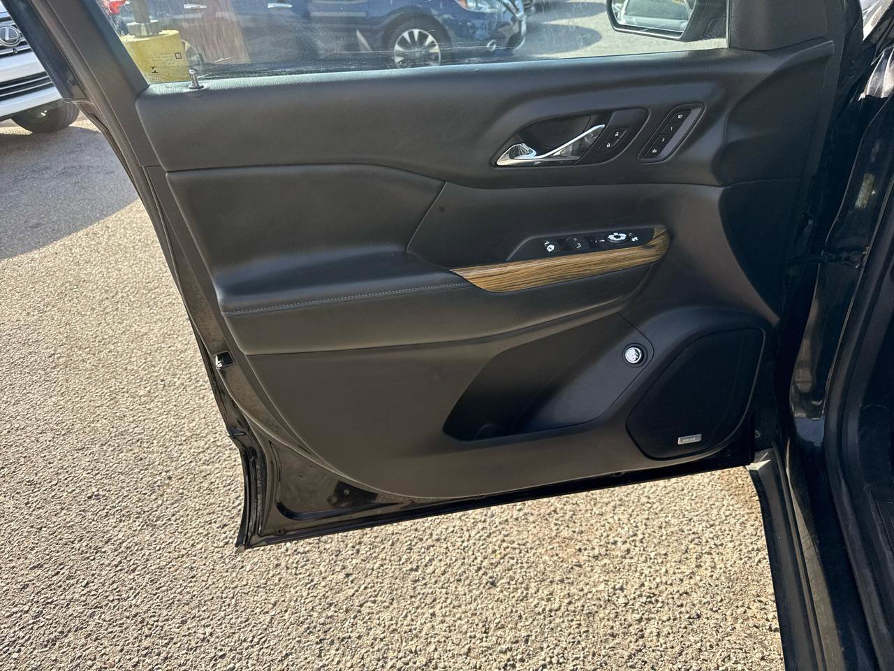 Used 2017 GMC Acadia Denali FWD image 14