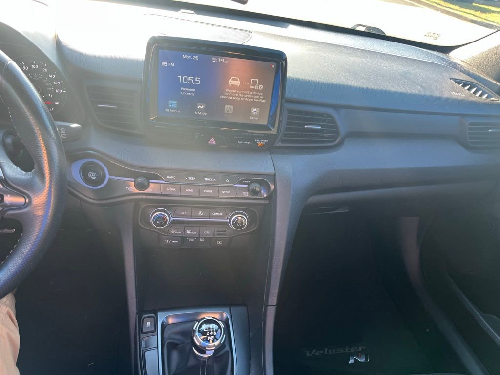 Used 2020 Hyundai Veloster N w/ Performance Package FWD image 7