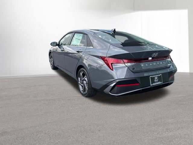 New 2026 Hyundai Elantra Limited FWD image 6