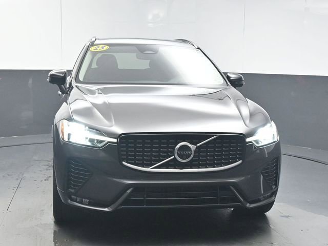 Used 2023 Volvo XC60 B6 Ultimate w/ Protection Package Premier image 3