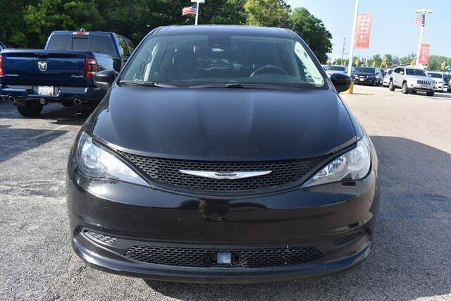 Used 2024 Chrysler Voyager LX FWD image 11