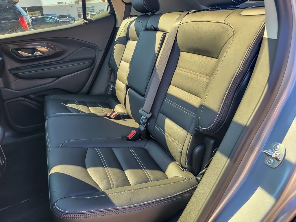 Used 2024 GMC Terrain Denali w/ Denali Premium Package image 12