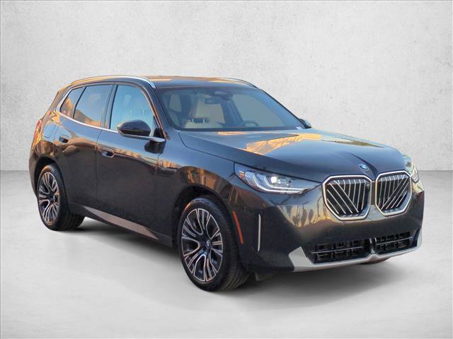 Certified 2025 BMW X3 xDrive30i w/ Premium Package AWD/4WD image 3