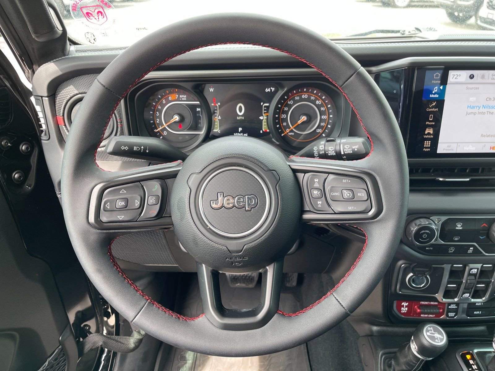 Used 2024 Jeep Wrangler Unlimited Rubicon AWD/4WD image 25