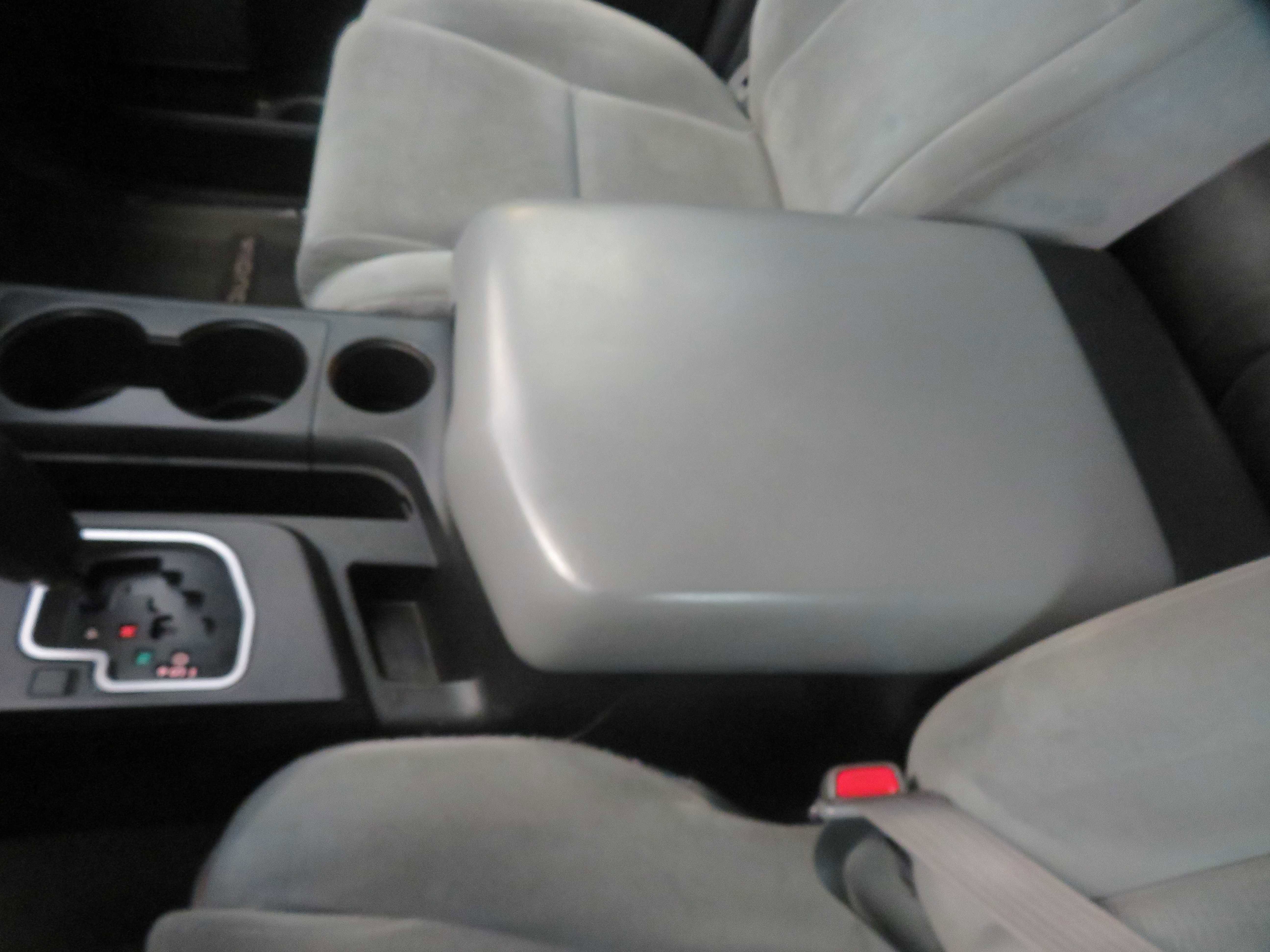 Used 2019 Toyota Sequoia SR5 AWD/4WD image 46