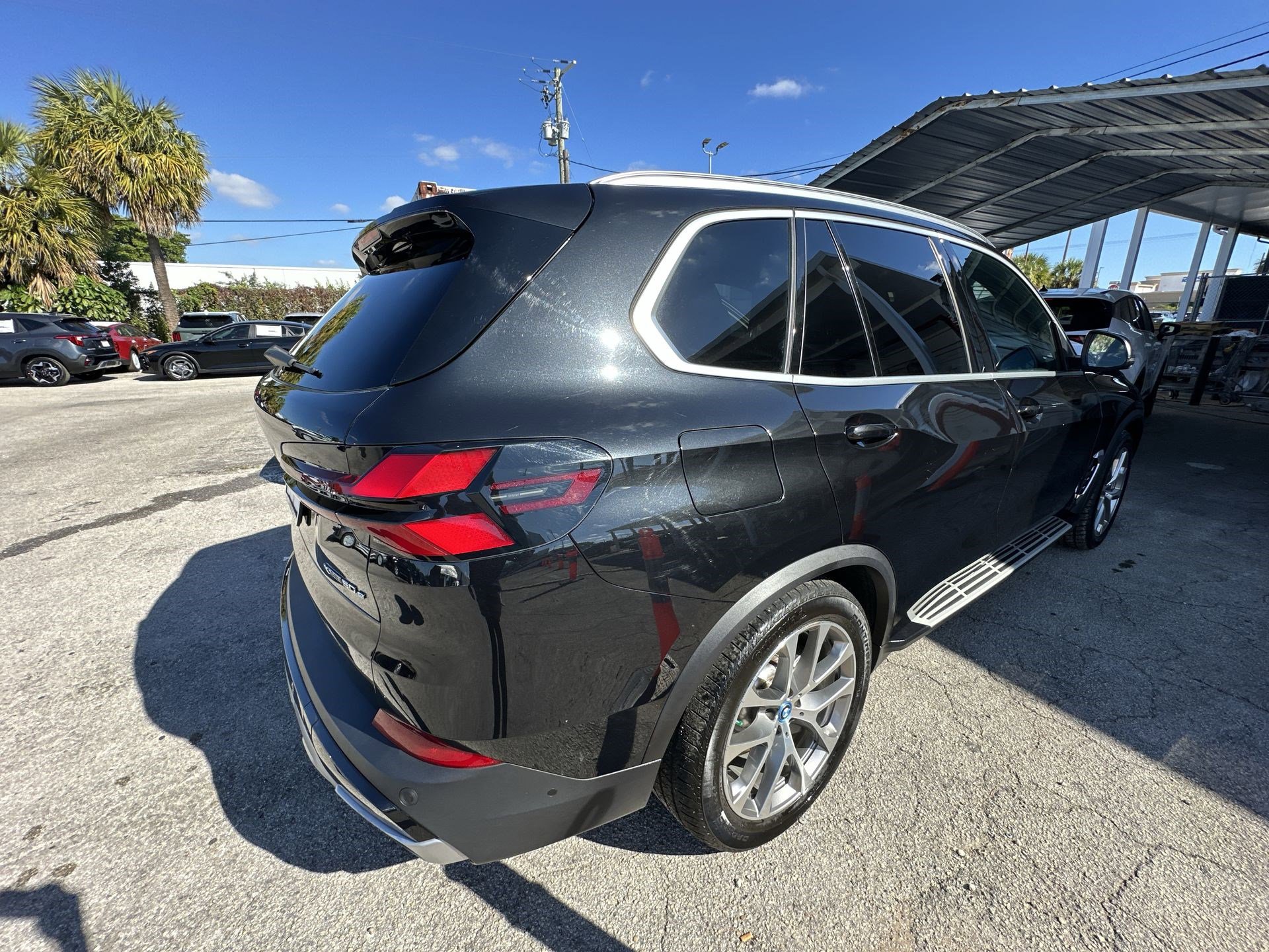 Used 2024 BMW X5 xDrive50e image 22