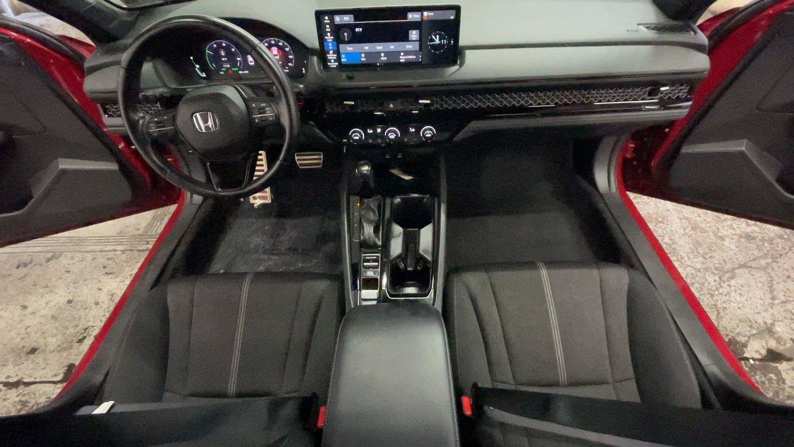 Used 2023 Honda Accord Sport image 28