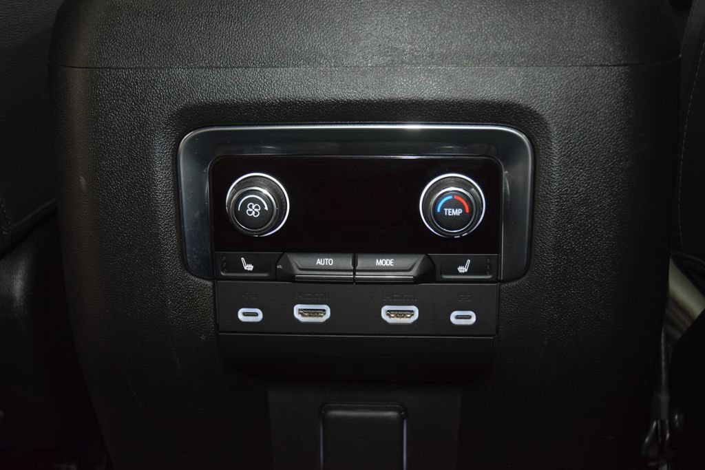 Used 2023 Chevrolet Tahoe High Country AWD/4WD image 43