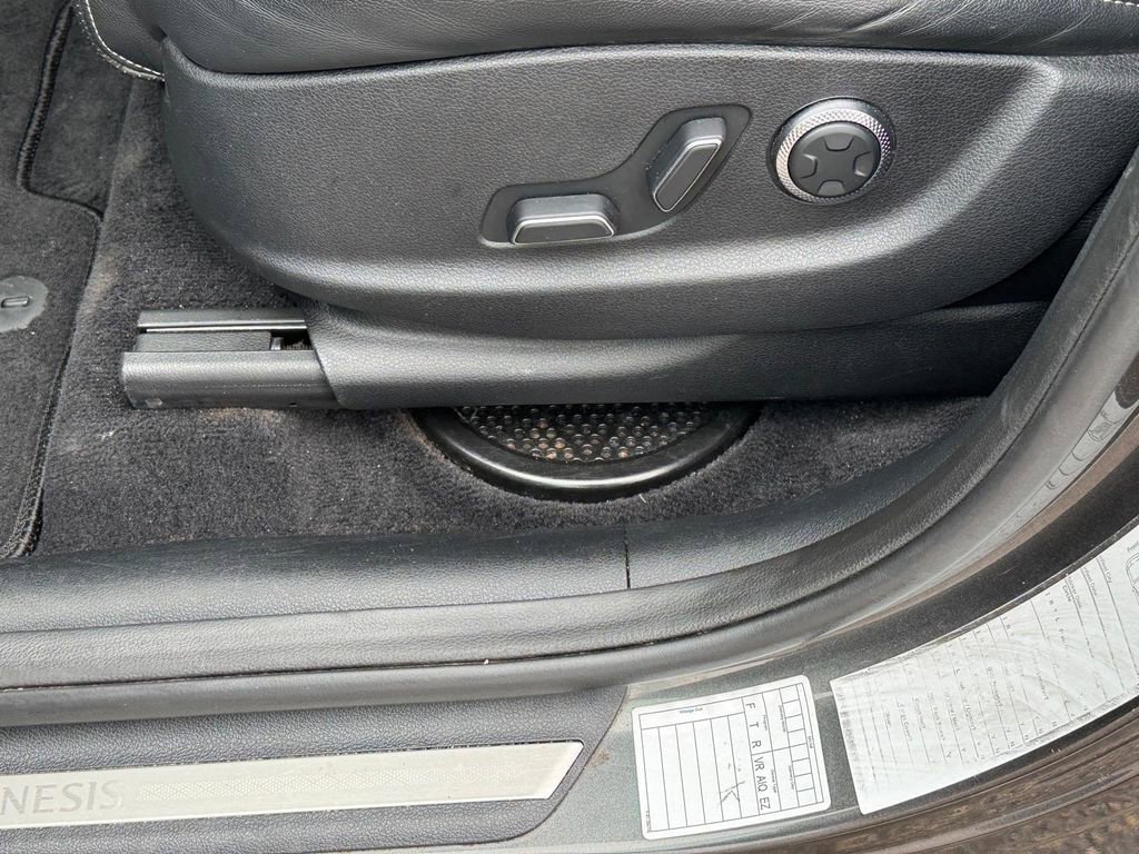 Used 2024 Genesis GV80 2.5T AWD/4WD image 10