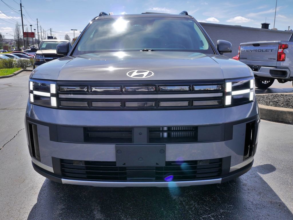 Used 2025 Hyundai Santa Fe Limited image 2