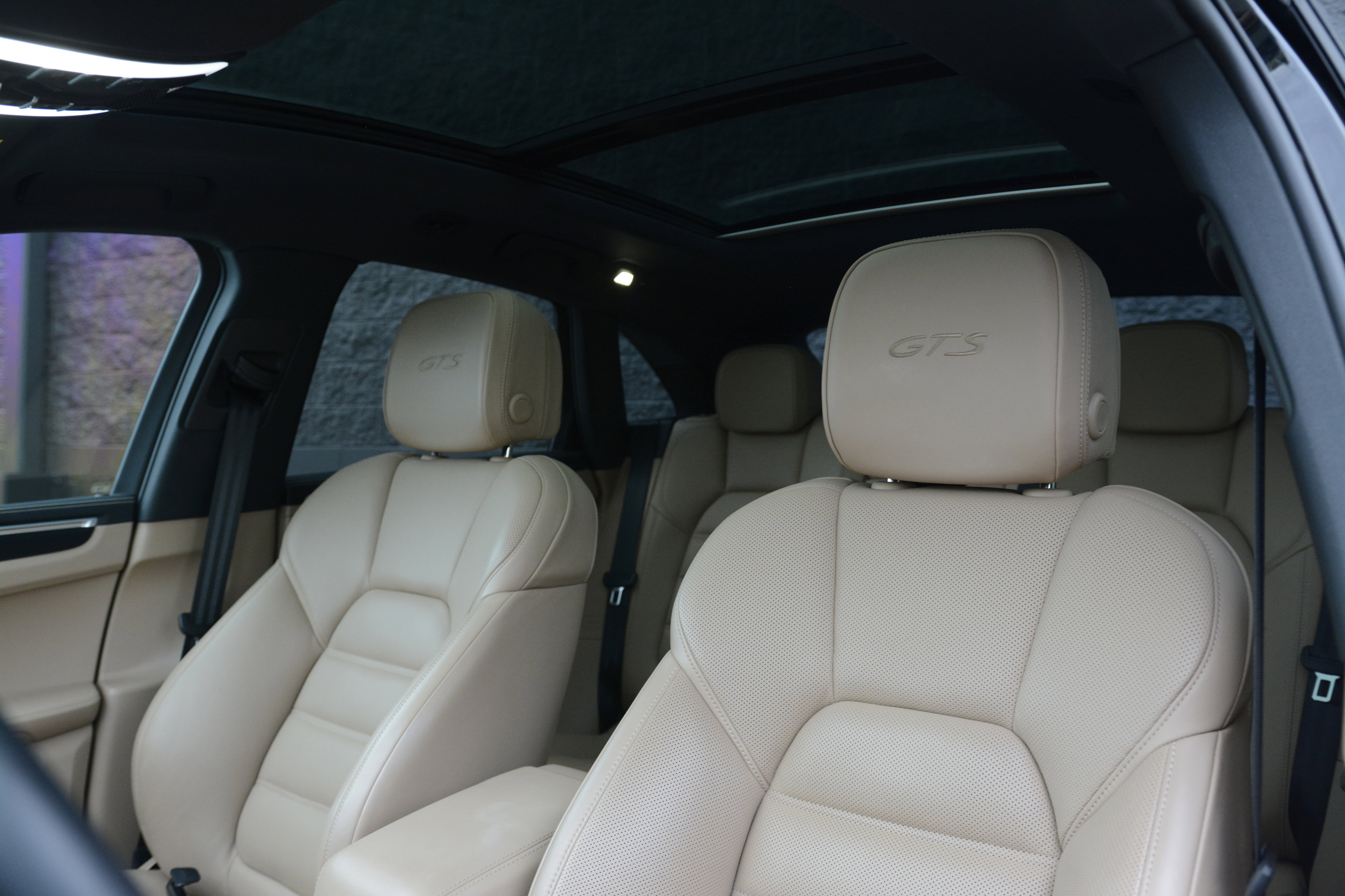Certified 2023 Porsche Macan GTS AWD/4WD image 5