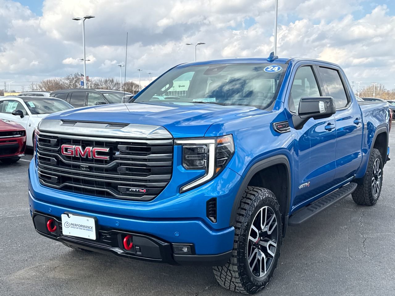 Used 2024 GMC Sierra 1500 AT4 w/ Technology Package image 7