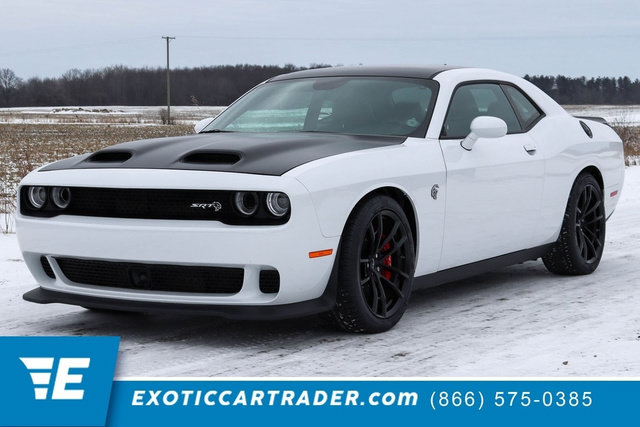 Used 2023 Dodge Challenger SRT Hellcat RWD image 1