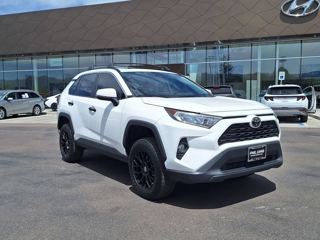 Used 2019 Toyota RAV4 XLE w/ Convenience Package AWD/4WD image 1